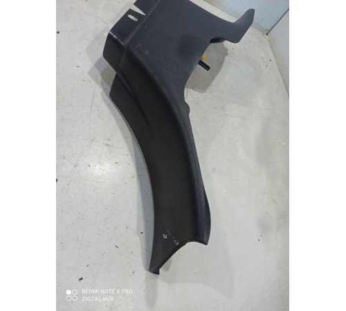 Обшивка центральной стойки правая