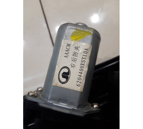 Стеклоподъёмник (задний, правый)