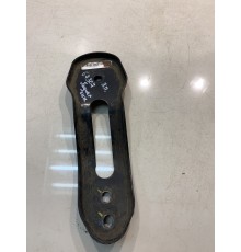 Кронштейн задней балки (правый)