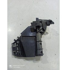 Кронштейн замка двери задний левый