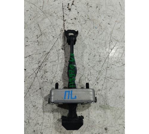 Ограничитель двери передний левый