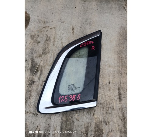 Глухое стекло заднее правое