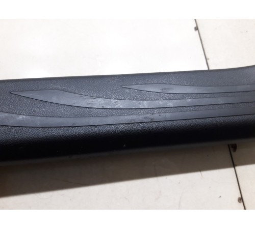 Накладка порога (задняя левая)