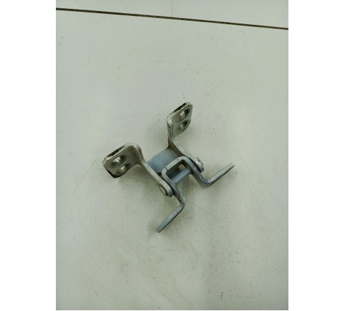 Петля двери задняя правая верхняя