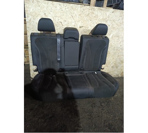 Задний ряд сидений