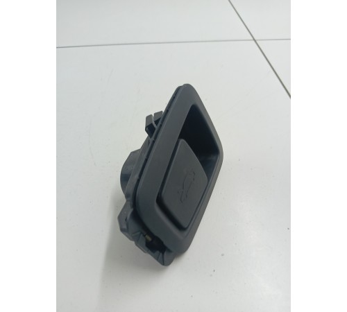 Ручка открывания капота