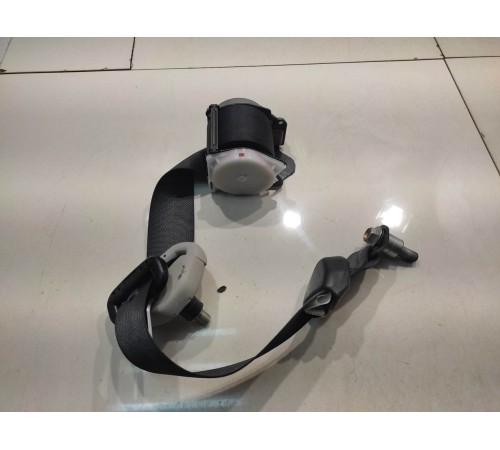 Ремень безопасности (задний, правый)