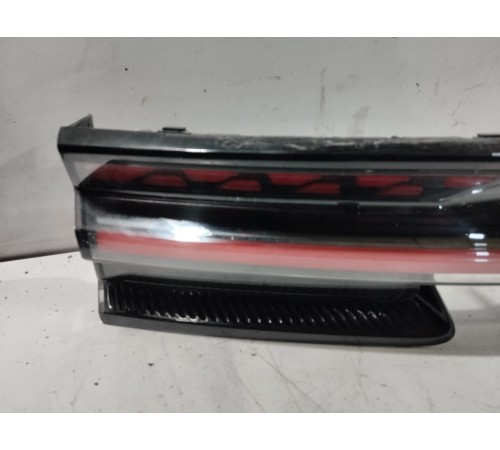 Фонарь крышки двери багажника задний