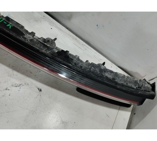 Фонарь крышки двери багажника задний