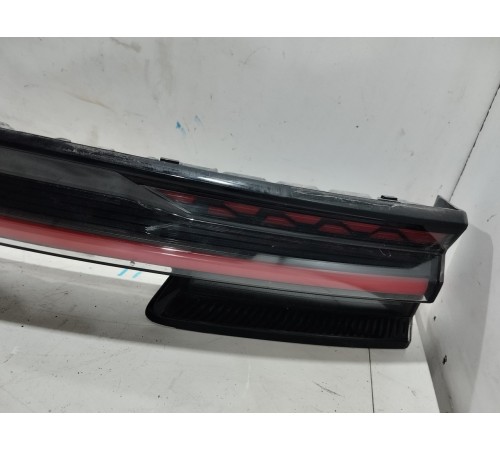 Фонарь крышки двери багажника задний