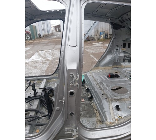 Порог со стойкой левый