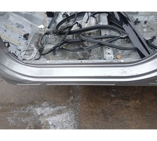 Порог со стойкой левый