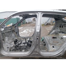 Порог со стойкой левый