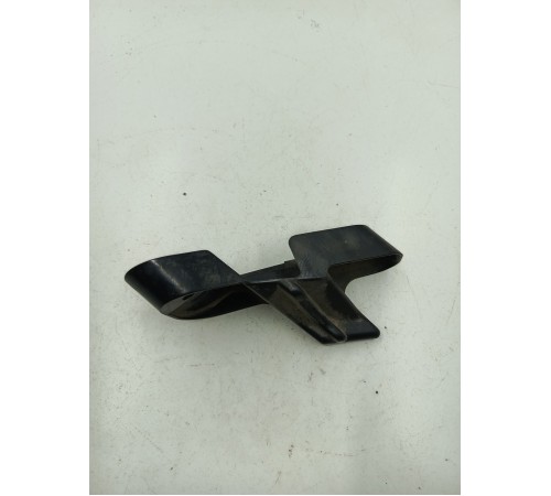 Кронштейн фары правый