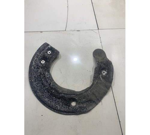 Кожух тормозного диска(передний левый)