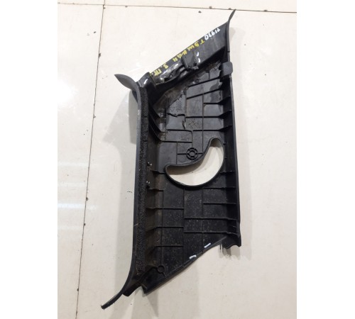 Накладка салона (задняя, правая)