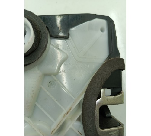 Замок двери передний правый