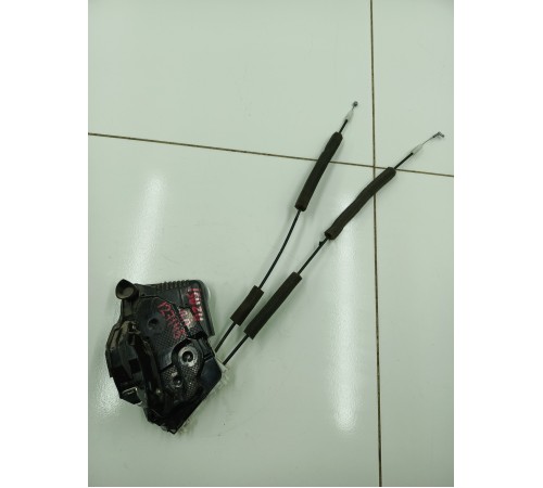 Замок двери передний правый