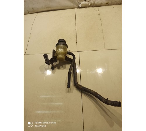 Бачок гидроусилителя