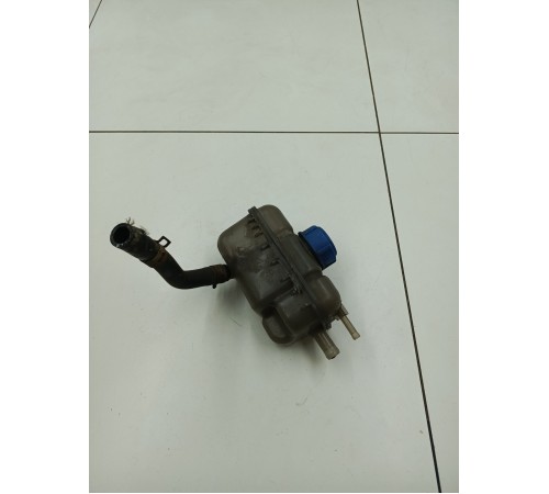 Бачок расширительный