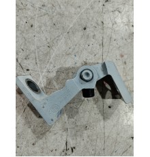 Петля двери(задняя левая верхняя)