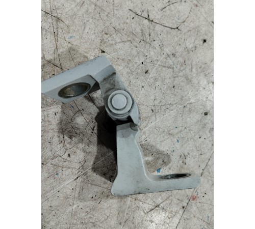 Петля двери(задняя левая верхняя)