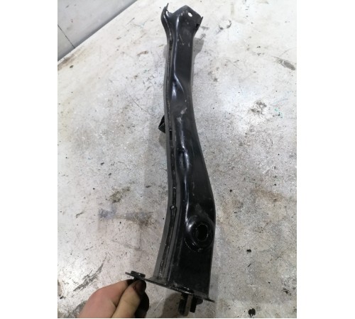 Кронштейн балка продольный передний левый