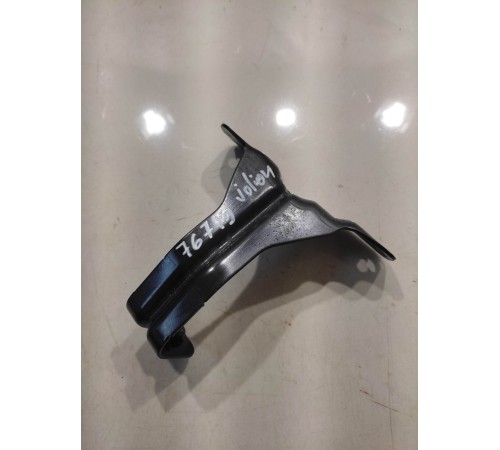 Крепеж патрубка высокого давления