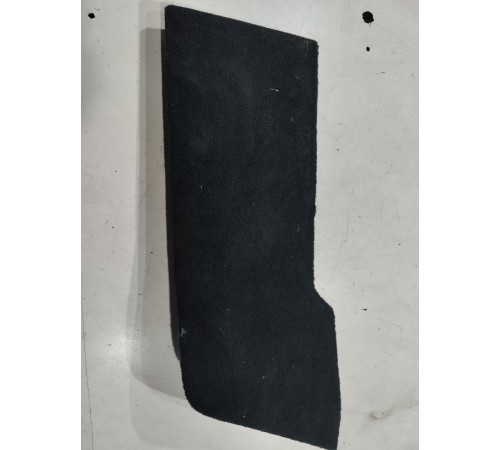 Обшивка центральной консоли (правая)