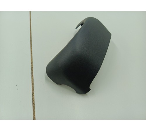 Накладка рулевой колонки верхняя