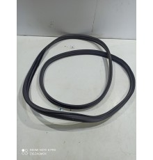 Уплотнитель двери(передний правый)