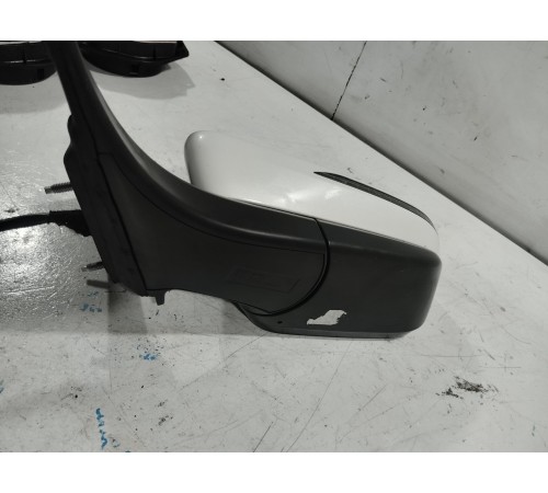 Зеркало заднего вида левое