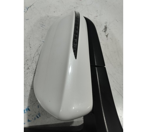 Зеркало заднего вида левое