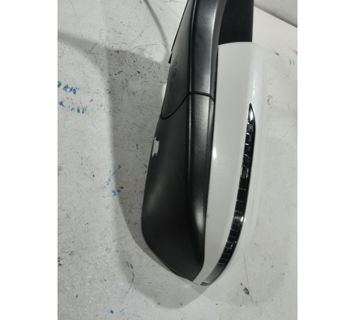 Зеркало заднего вида левое