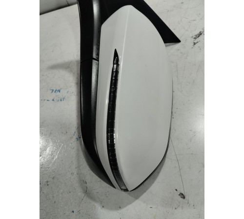 Зеркало заднего вида левое