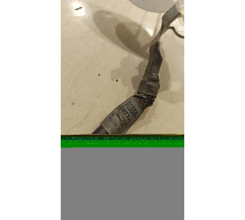 Клемма аккумулятора