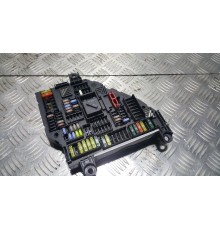 Блок предохранителей салонный