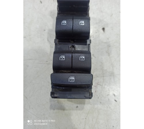 Блок управления стеклоподъемниками (передний левый)