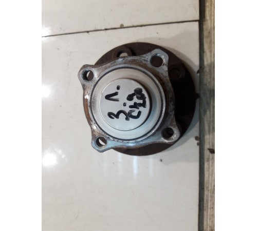 Ступица (задняя, левая)