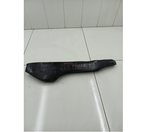 Пыльник крыла передний левый