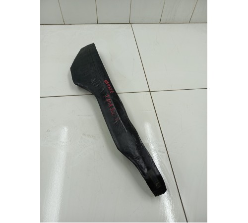 Пыльник крыла передний левый