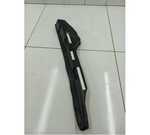 Пыльник крыла передний левый