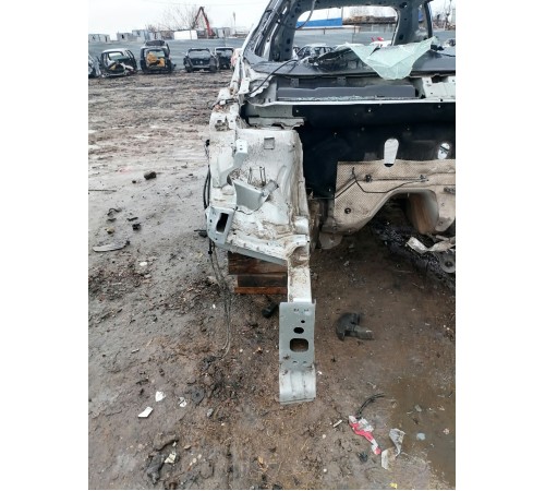 Лонжерон передний правый