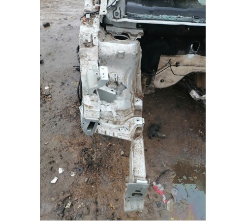 Лонжерон передний правый