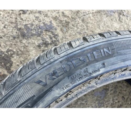 Покрышка (245/4O/R2O)