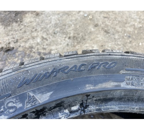 Покрышка (245/4O/R2O)