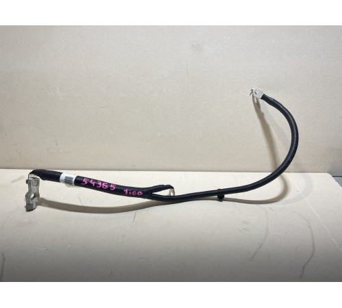 Клемма аккумуляторная