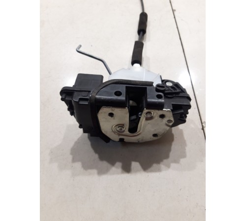 Замок двери (задний левый)