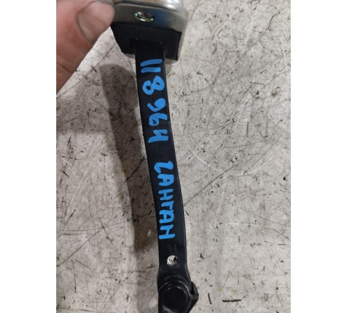 Ограничитель двери передний левый