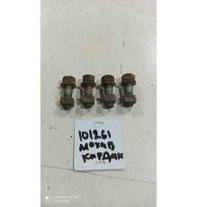Болты крепления карданного вала